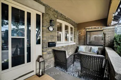 25 Oak Park Avenue, Toronto, On M4c 4l8