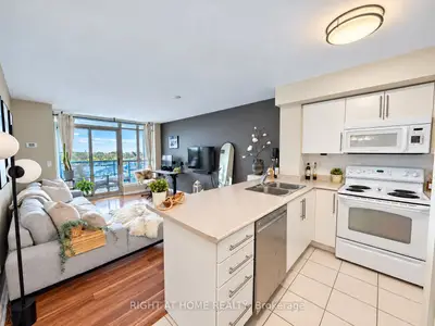 340 Watson Street W 906, Whitby, On L1n 9g1