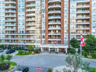 430 Mclevin Avenue 915, Toronto, On M1b 5p1