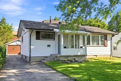 7 Admiral Road, Ajax, On L1s 2n8
