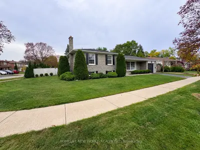 53 Pebblehill Square, Toronto, On M1s 2p8