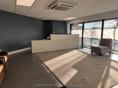 3 Falaise Road B2, Toronto, On M1e 3b6
