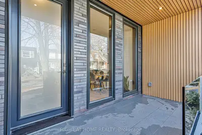 11 Merrill Avenue W Main And Laneway, Toronto, On M4c 1c4