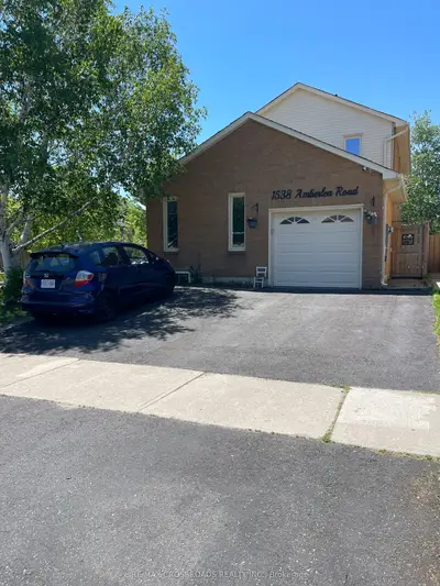 1538 Amberlea Road, Pickering, On L1v 4v4