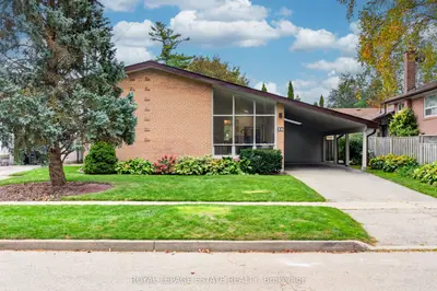 38 Brightside Drive, Toronto, On M1e 3z1