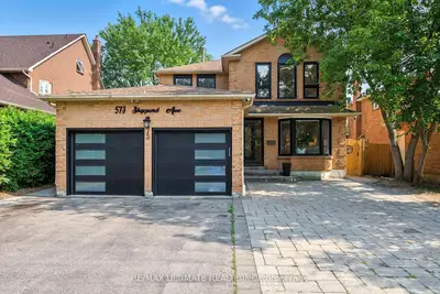 573 Sheppard Avenue Basement, Pickering, On L1v 1g1