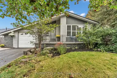 833 Krosno Boulevard, Pickering, On L1w 1h1