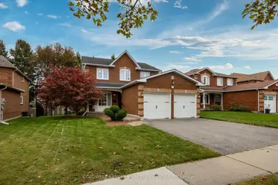1090 Thimbleberry Circle, Oshawa, On L1k 2h2