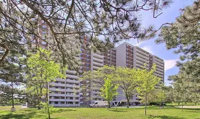301 Prudential Drive 1706, Toronto, On M1p 4v3