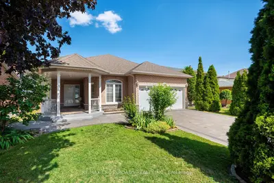 1859 New Street, Pickering, On L1v 1s7