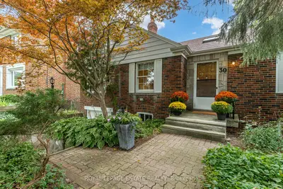 30 Barbara Crescent, Toronto, On M4c 3b2