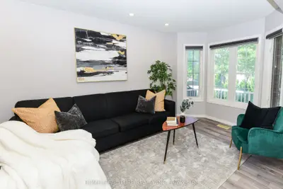 1404 Trowbridge Drive, Oshawa, On L1g 7r7