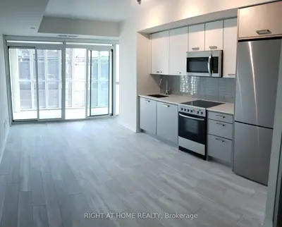1630 Queen Street E 211, Toronto, On M4l 0b3