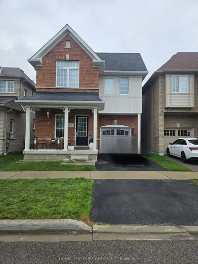 22 Headon Avenue, Ajax, On L1z 1r4
