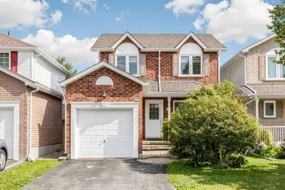 1704 Canadore Crescent, Oshawa, On L1g 8a7