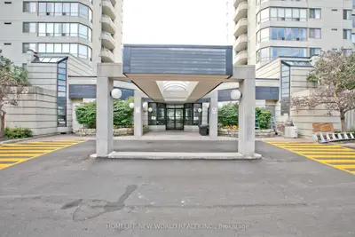 160 Alton Towers Circle 1204, Toronto, On M1v 4x8