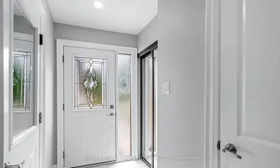 700 Stonepath Circle, Pickering, On L1v 3t1