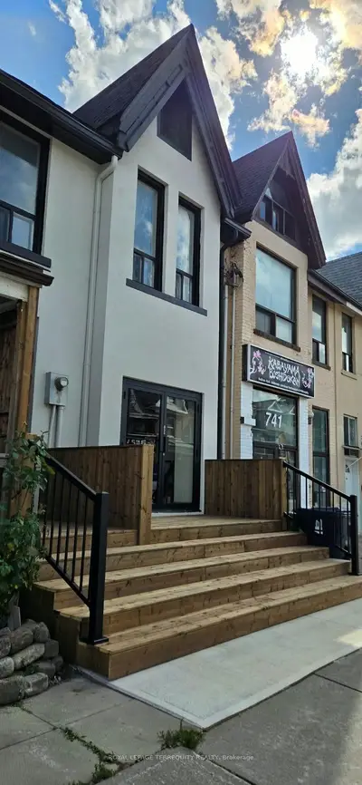 743 Gerrard Street E Full Space, Toronto, On M4m 1y5