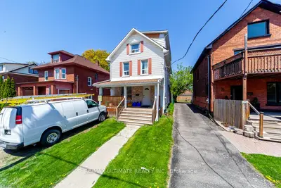 128 Elgin Street E, Oshawa, On L1g 1t3