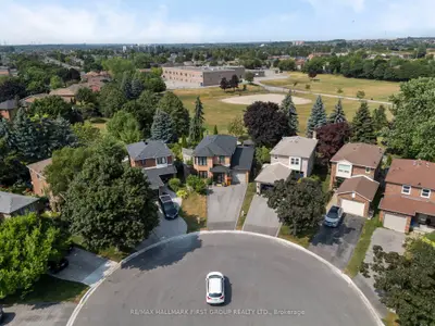 11 Bowers Court, Ajax, On L1t 2l6