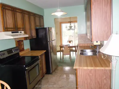 76 Crayford Drive, Toronto, On M1w 3b6