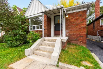 31 Thora Avenue, Toronto, On M1l 2p7