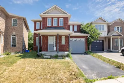 23 Angier Crescent Upper, Ajax, On L1s 7r7