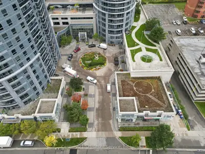 135 Village Green Square 1822, Toronto, On M1s 0g4