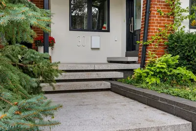 30 Duart Park Road, Toronto, On M4e 1j2