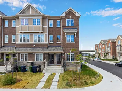 88 Jolly Way S, Toronto, On M1p 0e2