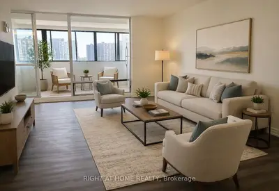 5 Massey Square 1508, Toronto, On M4c 5l6