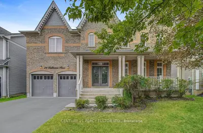 24 Bellhouse Place, Whitby, On L1m 0g6