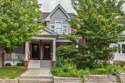 48 Bloomfield Avenue, Toronto, On M4l 2g3