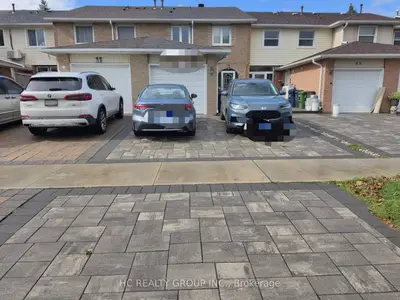 70 Copperwood Square, Toronto, On M1v 2c1