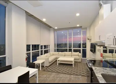 1900 Simcoe Street N 423, Oshawa, On L1g 4y3