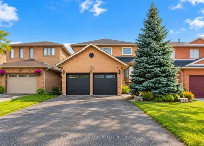 11 Murkar Crescent, Whitby, On L1n 8y4