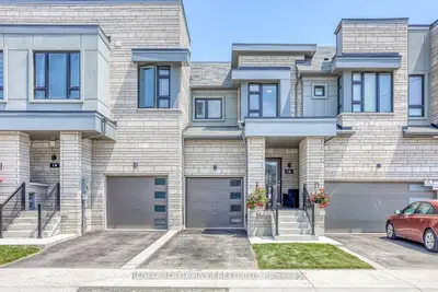 19 Caspian Square, Clarington, On L7c 3n1