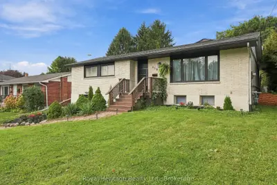 618 Sunset Boulevard, Clarington, On L1b 1c9