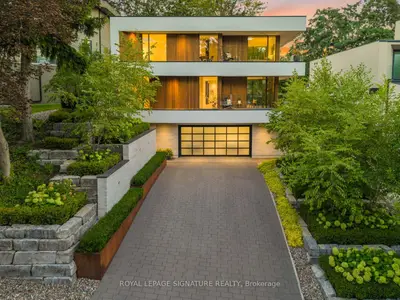 8 Fallingbrook Wood, Toronto, On M1n 1b8