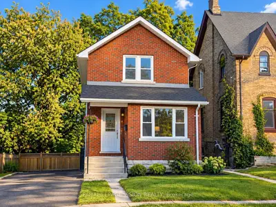 47 Nassau Street, Oshawa, On L1j 4a3