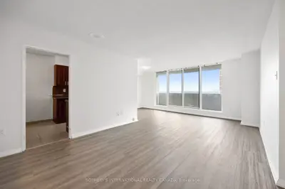 100 Prudential Drive 911, Toronto, On M1p 4v4