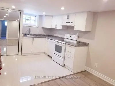 31 Colonial Avenue Bsmt, Toronto, On M1m 2c3