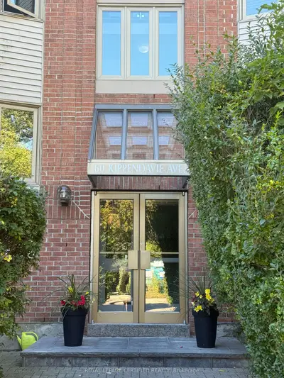 60 Kippendavie Avenue 002, Toronto, On M4l 3r5
