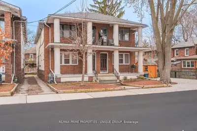 1 Bonfield Avenue Main, Toronto, On M4e 1b9
