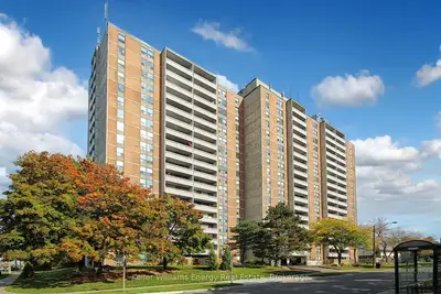 1210 Radom Street 1209, Pickering, On L1w 2z3