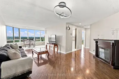 11753 Sheppard Avenue E 1215, Toronto, On M1b 5m3