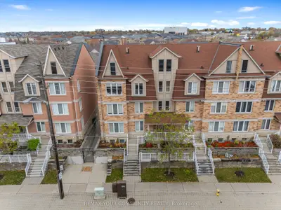 651f Warden Avenue 48, Toronto, On M1l 0e8