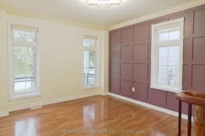 98 Holsted Road, Whitby, On L1m 2n5
