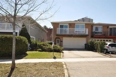 92 Heatherside Drive Main, Toronto, On M1w 1t8