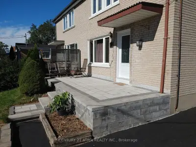 36 Chesapeake Avenue, Toronto, On M1l 1t3
